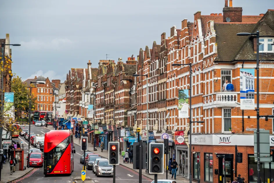 Street and lifestyle scene in Streatham