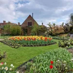 Shutterstock 2292398347