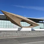 Shutterstock 2324919099