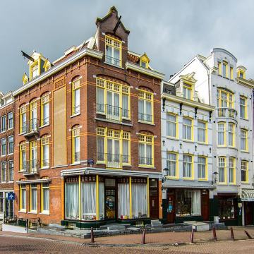 Amsterdam budget hotels