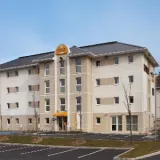 10805313