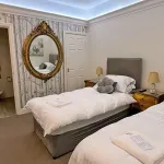 486670094