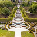 Shutterstock 2417020635