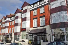 Ascot Hotel, Douglas
