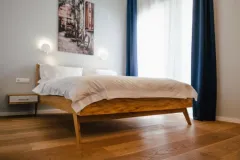 640487332