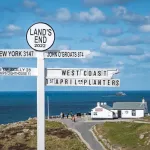 shutterstock 2321349593