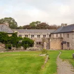 Shutterstock 1513767629