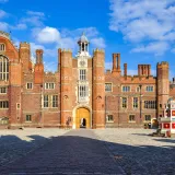 Shutterstock 2407814589