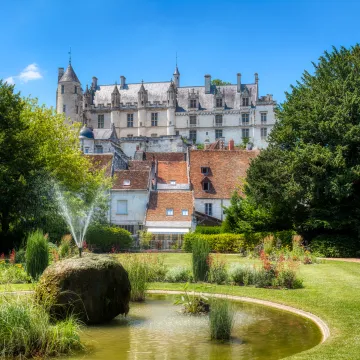 Loches