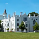 Shutterstock 1762296722