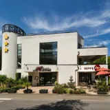 33072227