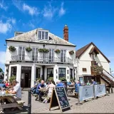 e60335b7 e851 45a5 80d6 d0d4f79e54d2 m