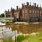 shutterstock 11210662011