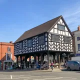 Shutterstock 1957783348