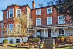 Brandshatch Place Hotel, Ash