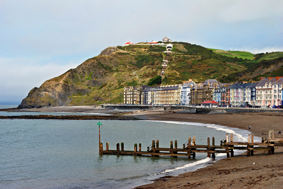 Aberystwyth Seafront Hotels - Sea View & Beachfront Hotels