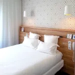 159946450