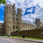 Shutterstock 2171663849