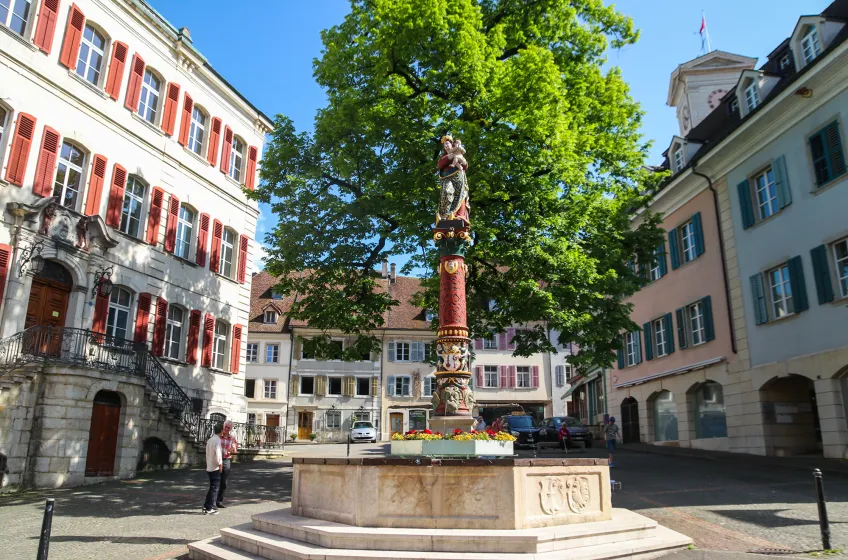 Fontaine de la Vierge, Delemont