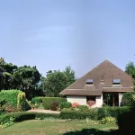 41087122