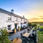 Halfway House Inn, St. Jidgey