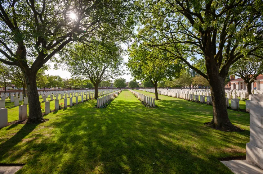 CWGC Armentières Military Cemetery