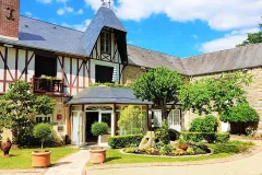 261535947