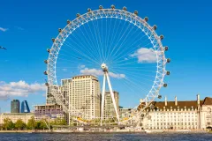 Shutterstock 2476049275