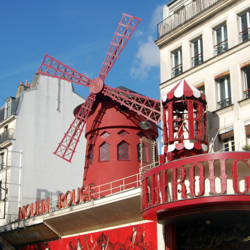Moulin Rouge hotels